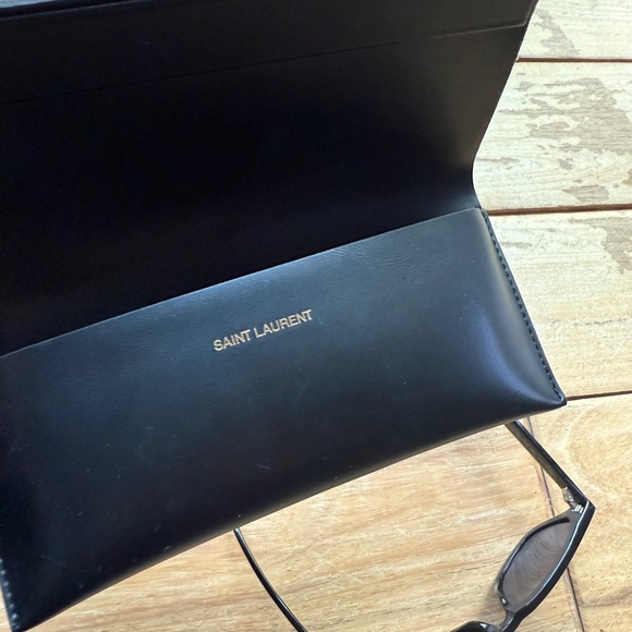 YSL 462 sulpice- worn twice great condition - Picture 12 of 14